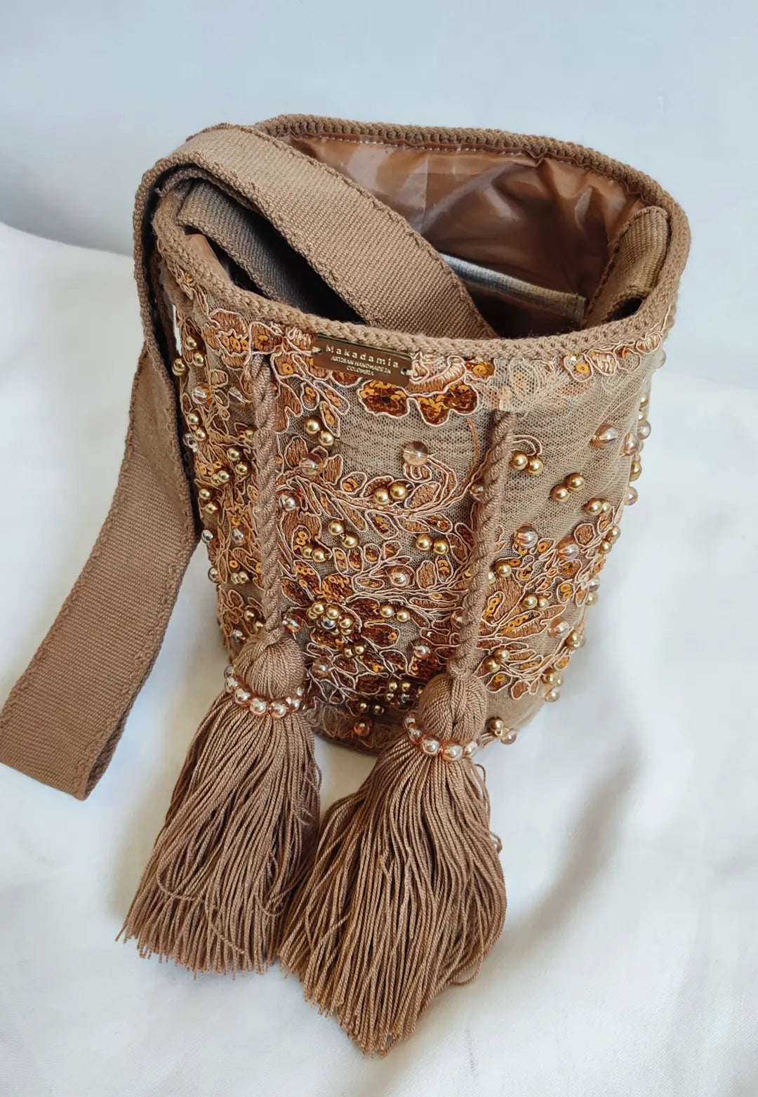 mochila recamada medium Camel